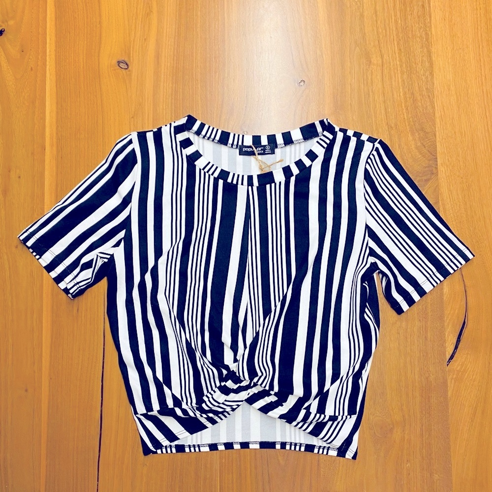 Cropped Black & White Striped Short Sleeve Top